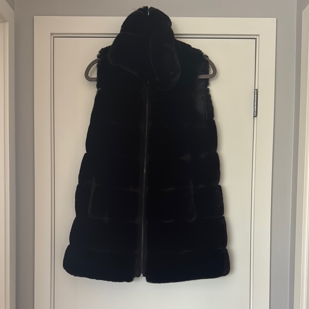 Via Spiga Black Faux Fur Vest